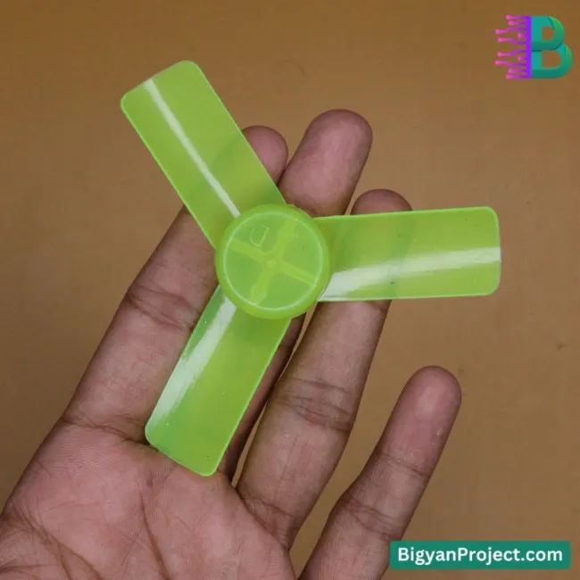 Mini DC Fan Propeller - Buy 3-Blade 45mm Plastic Fan Online
