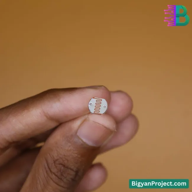 LDR 7mm লাইট সেন্সর মডিউল স্মার্ট অটোমেশন ও নিরাপত্তার জন্য