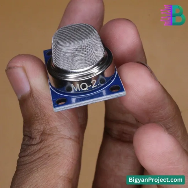 MQ-2 গ্যাস সেন্সর - এলপিজি, প্রোপেন ও ধোঁয়া ডিটেক্টর কিনুন