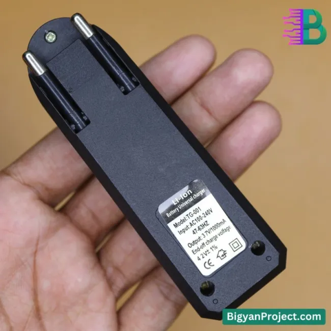 Buy Universal 3.7V Li-Ion Battery Charger for 18650 – Single Slot