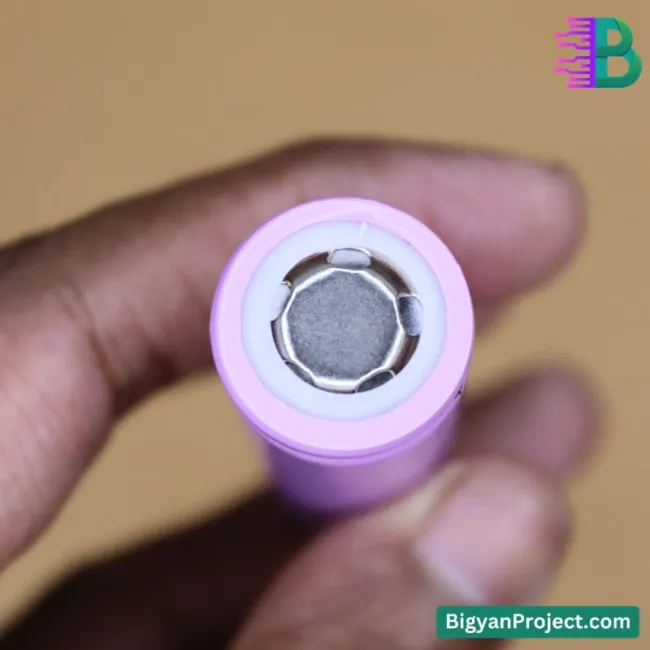 18650 Rechargeable Li-Ion Battery 3.7V | Science Projects in BD