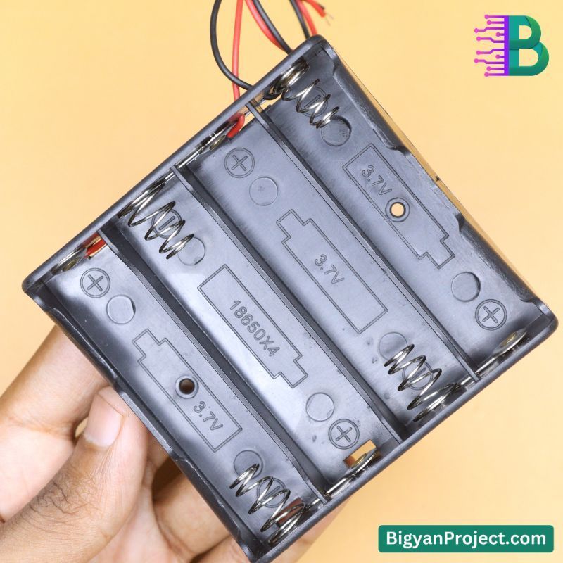 4 Slot 18650 Battery Holder - Science Project