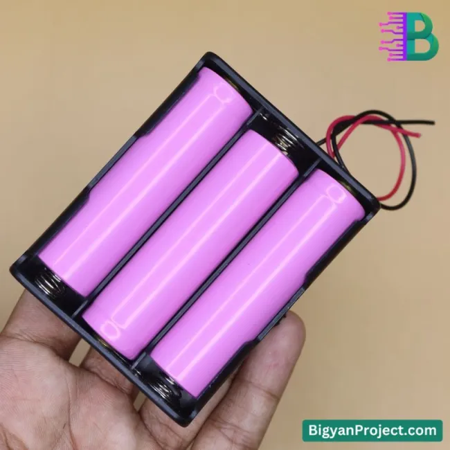 Buy 18650 Battery Holder/Case 3 Chamber for Li-Ion Batteries