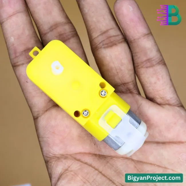 100 RPM 3-6V DC Dual Shaft Motor for Robotics & DIY Projects