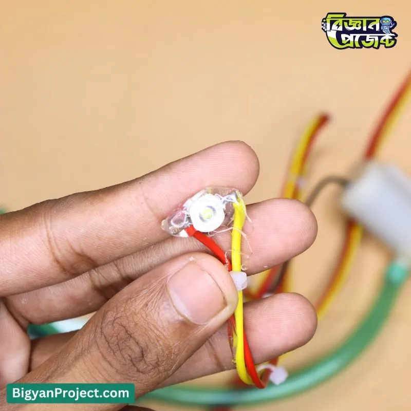 সোলার ট্র্যাকার সিস্টেম সার্ভো মোটর ও তাপমাত্রা সেন্সরসহ