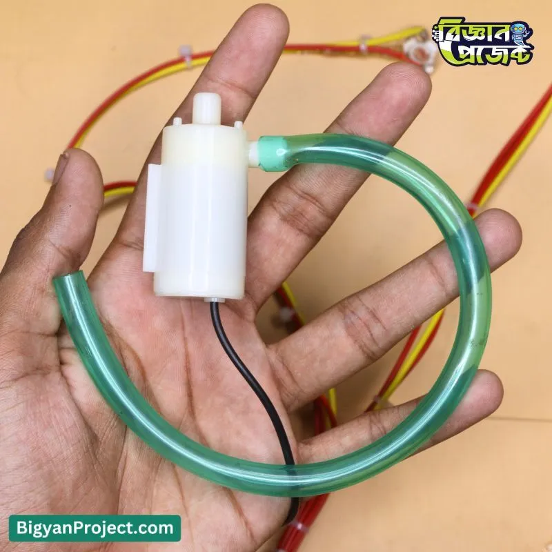 সোলার ট্র্যাকার সিস্টেম সার্ভো মোটর ও তাপমাত্রা সেন্সরসহ